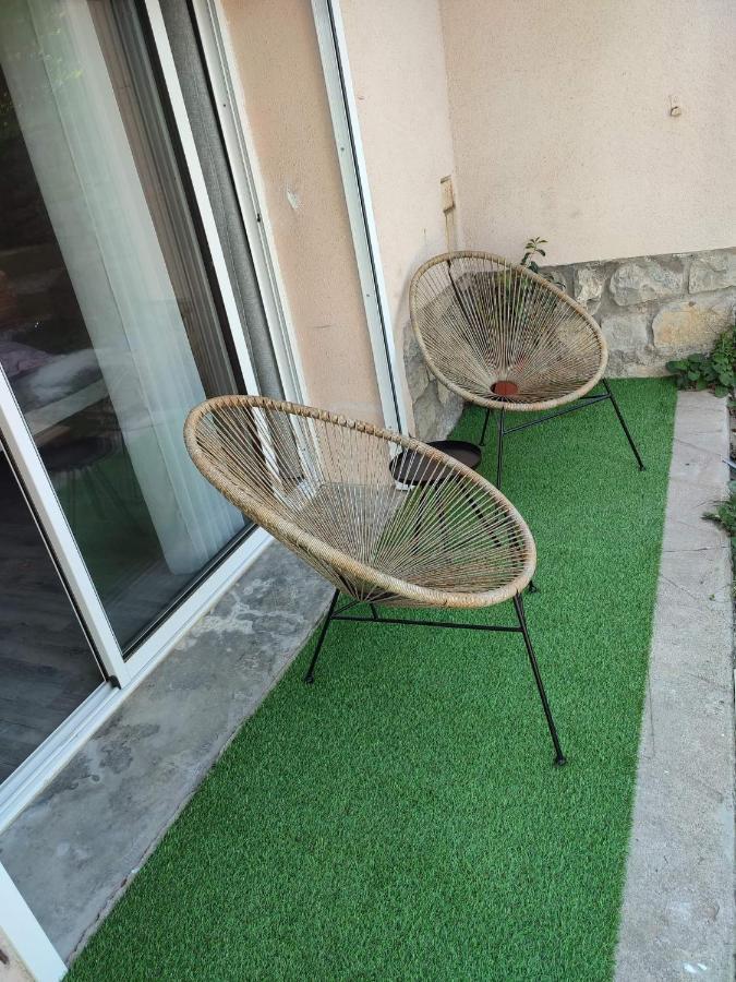Auberge Des Esperels Rez De Maison Avec Jardin Figanières Exterior foto